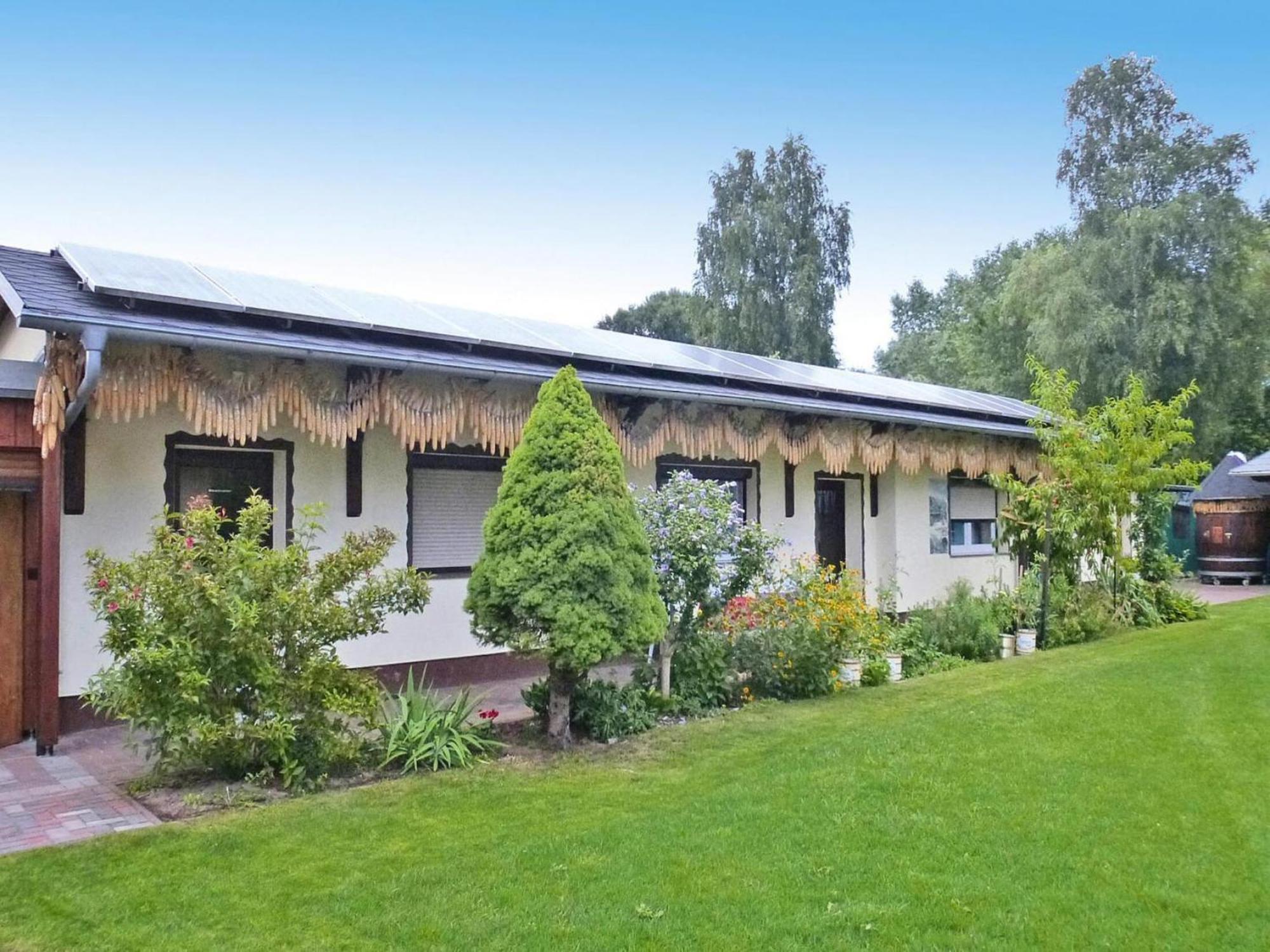 Bungalow In L Bben With A Terrace Lübben Eksteriør billede