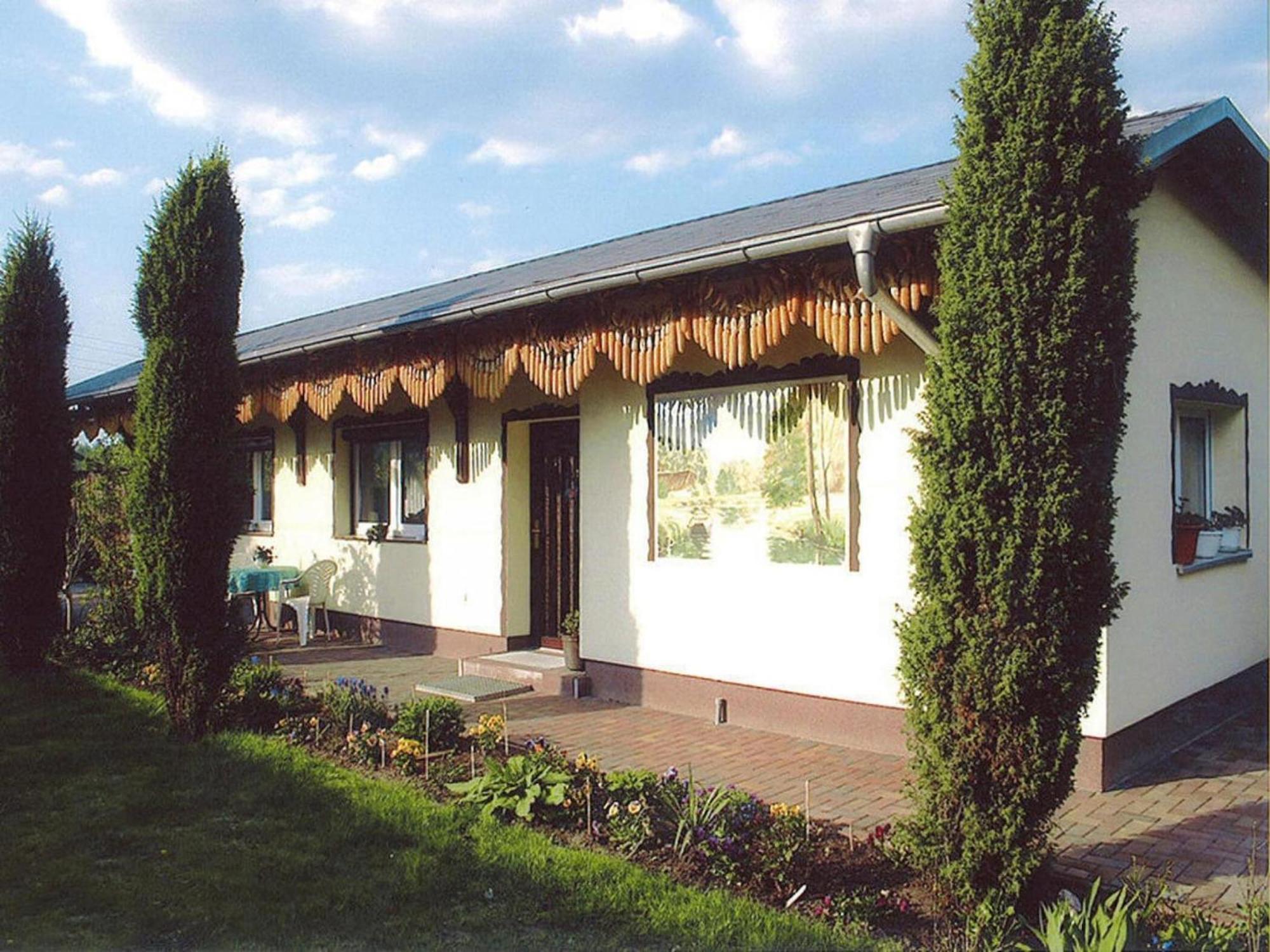 Bungalow In L Bben With A Terrace Lübben Eksteriør billede